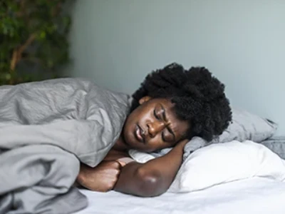 Reunimos dicas de como dormir gripado, para te ajudar a passar por essa fase difícil. Gripe não é manha, o incômodo é real! E cada pessoa sente de um jeito. Dormir gripado pode ser mesmo um desafio.