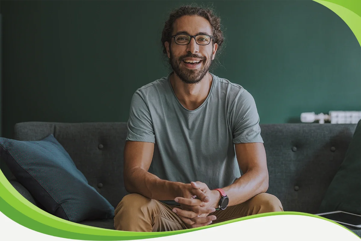 Conte com a dipirona quando sentir febre ou dor de cabeça. Uma medicação que possui diversos estudos confirmando sua eficácia, a dipirona monoidratada é o princípio ativo de Novalgina.